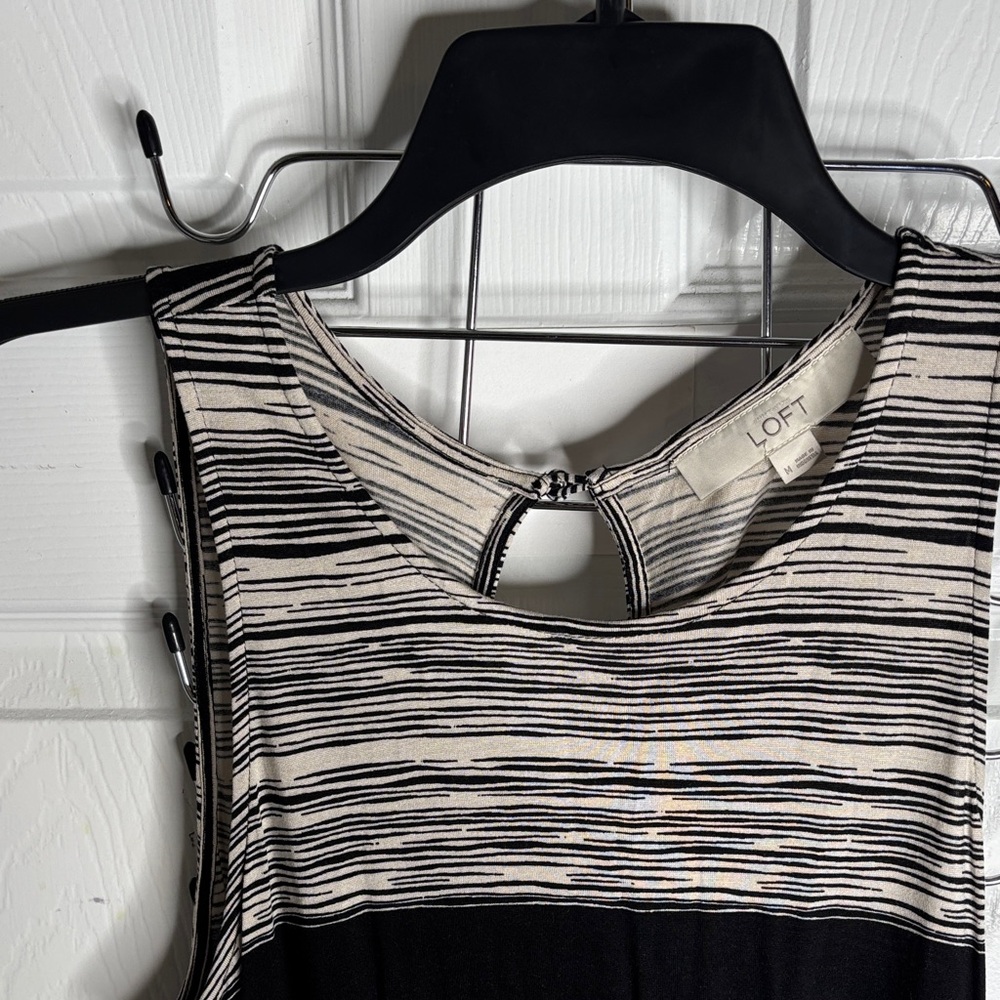LOFT Monochrome Sleeveless Dress - Picture 1 of 4